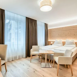 4* מלון Leipziger Hof